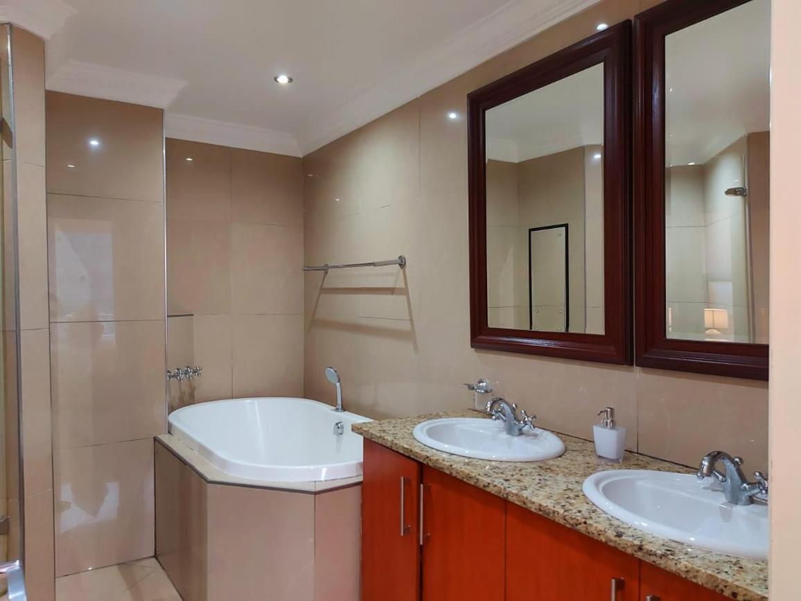 Appartement Ocean Sunrise At The Sails - Durban Point Waterfront Extérieur photo